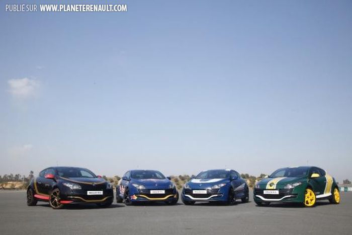 La Megane RS se met aux couleurs de la F1 0